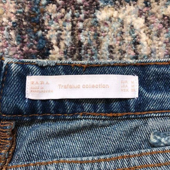 Zara Trafaluc jean skirt with red fur detail - Picture 4 of 4